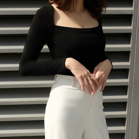 KAMELLIA - Angelie top - Áo thun ôm cổ vuông Angelie